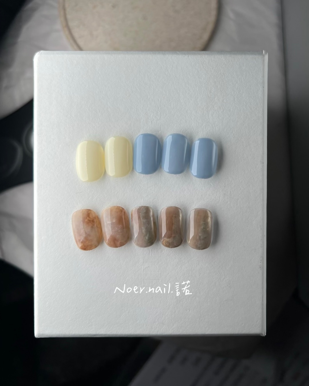 《晴：岩》，美甲作品