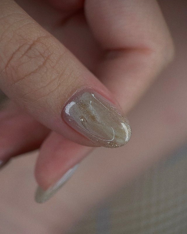 薄金，美甲作品照片 2