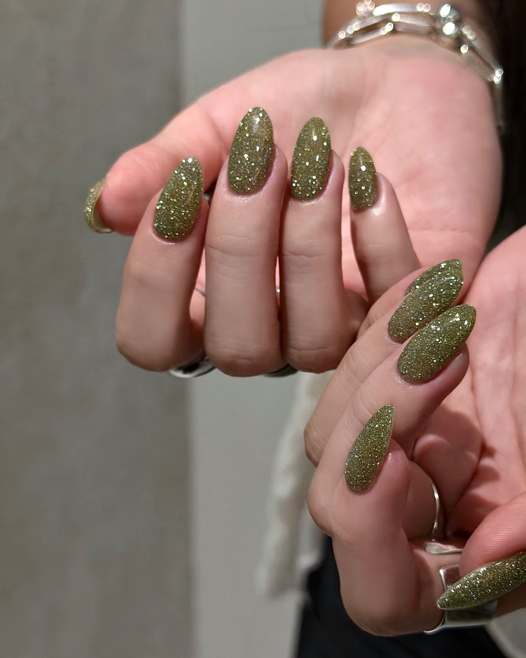 ꒰ 清爽綠碎鑽，美甲作品