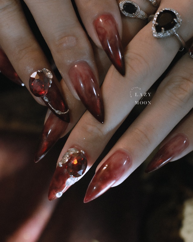 Crimson Relic｜緋紅遺物，美甲作品照片 3