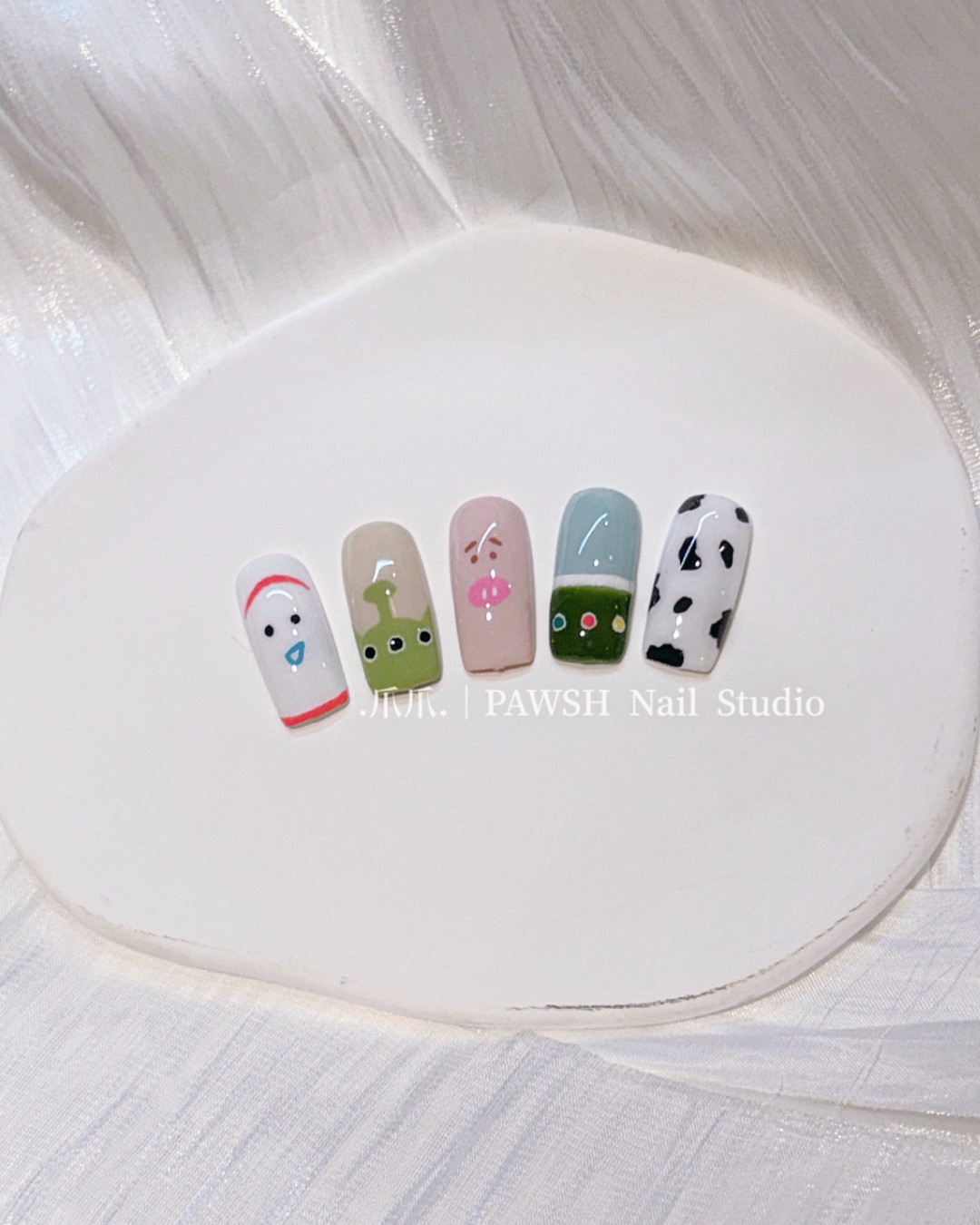 一輩子的好朋友，美甲作品