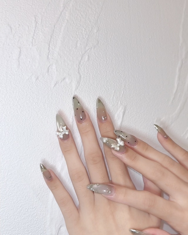 月光珍珠，美甲作品