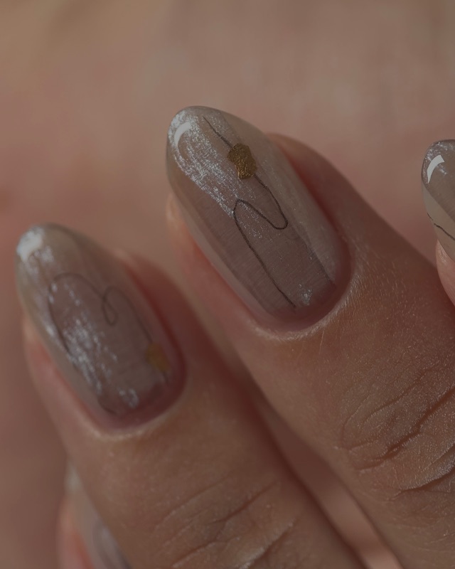 理性溫柔，美甲作品照片 3