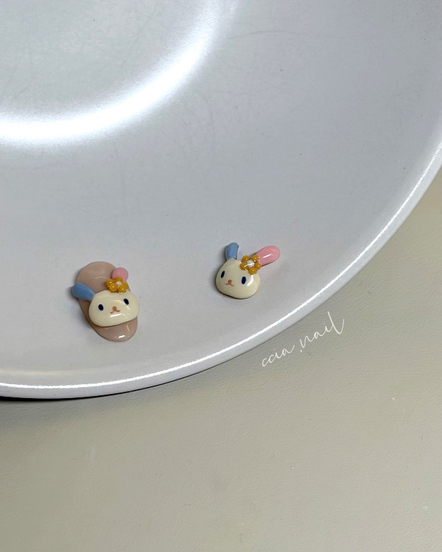 花小兔，美甲作品照片 2