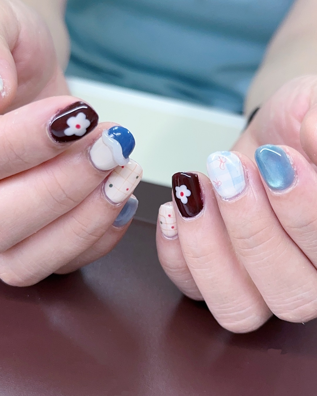 嘎逼欸灰，美甲作品