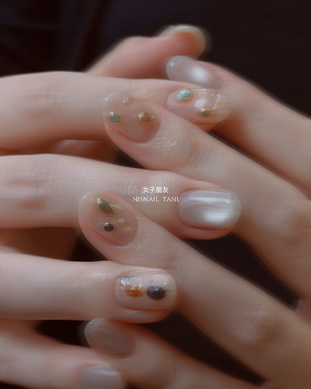 指尖寶石，美甲作品
