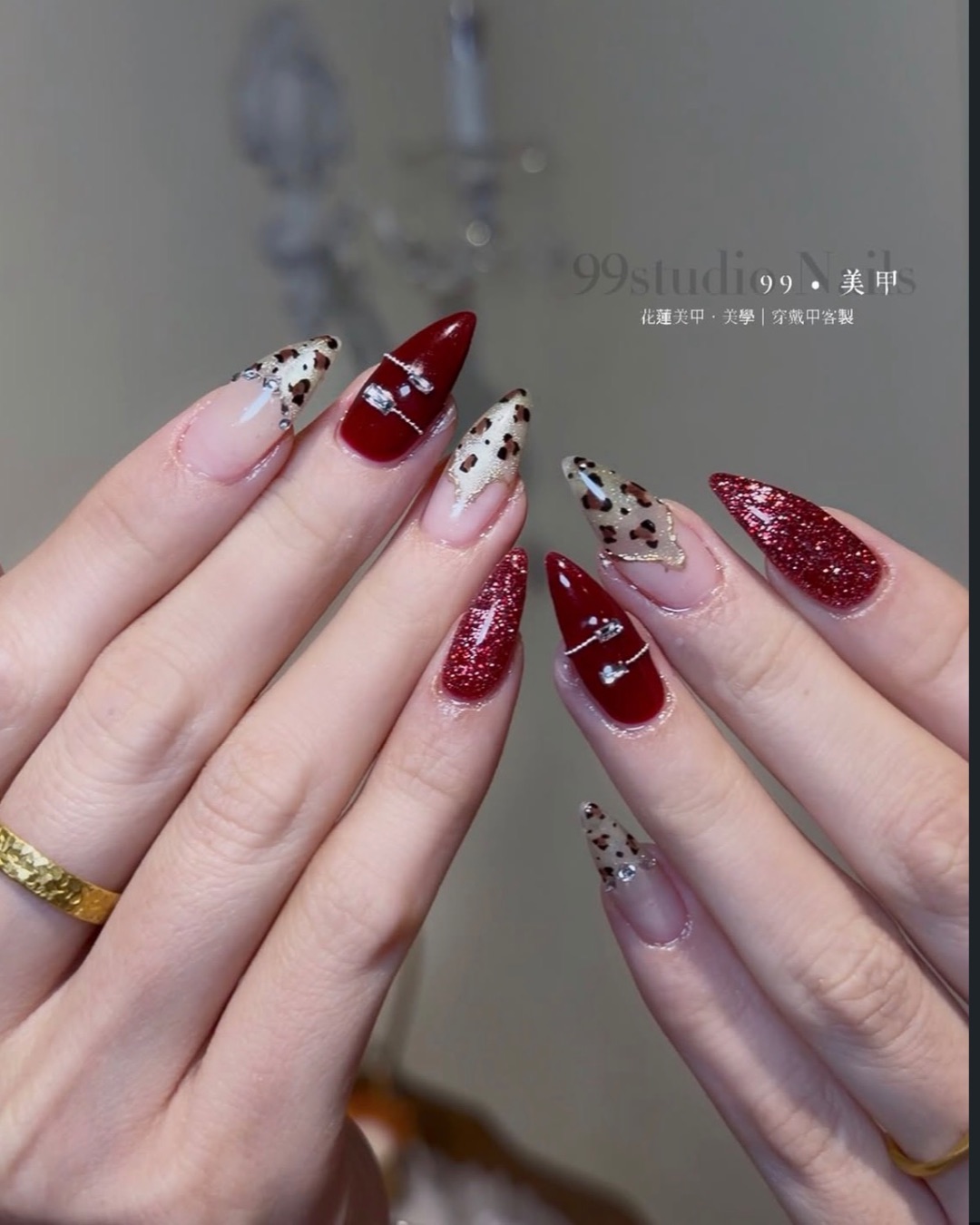 暗黑奢華，美甲作品