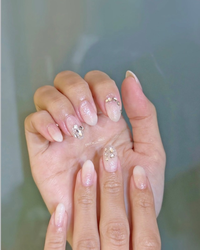 輕奢鑽飾婚甲 💍 ⟡ 雪絨 x 漸層 x 排鑽 ⟡,美甲作品