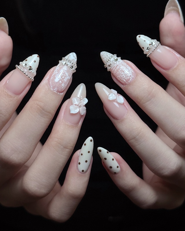 華麗雕花造型，美甲作品