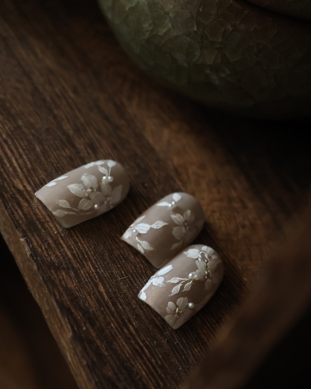 初綻，美甲作品