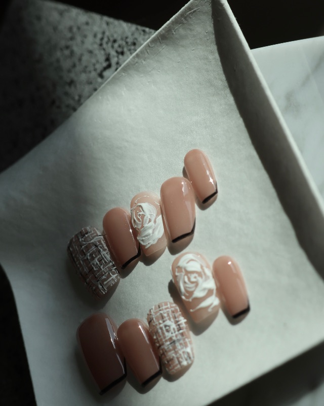 玫瑰，美甲作品照片 3