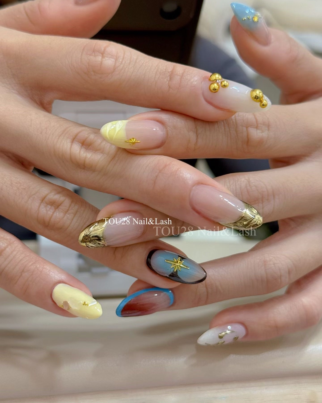 金致留白，美甲作品