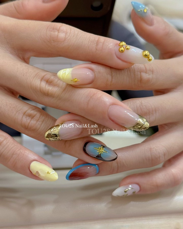 金致留白，美甲作品