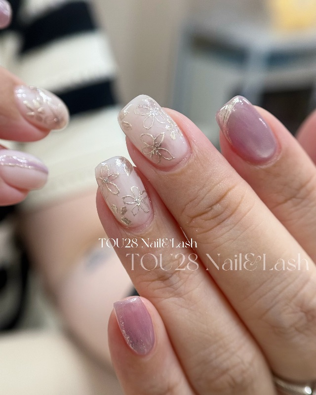 琉璃紫花繪，美甲作品
