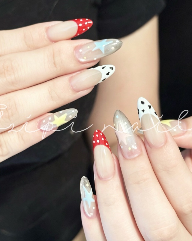 繽紛法式彩繪，美甲作品照片 2