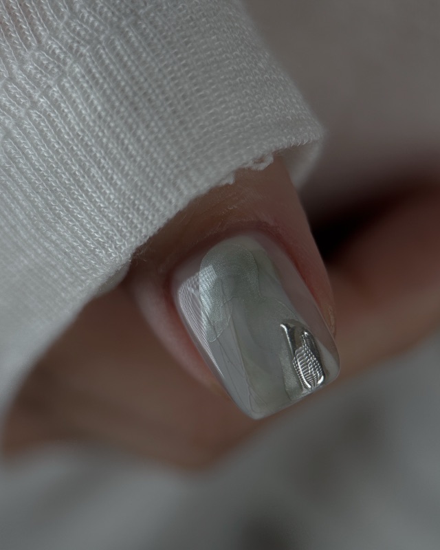 夏日清晨的濕氣，美甲作品