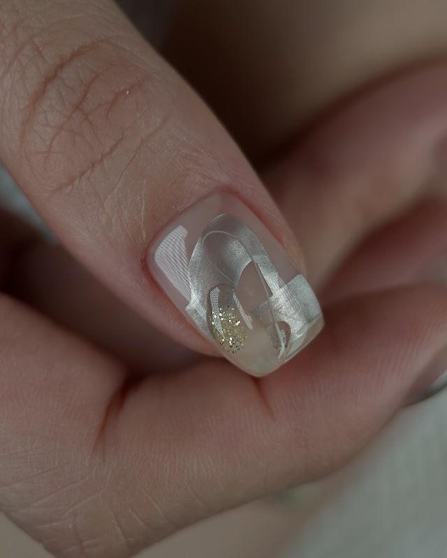 細節堆出的質感，美甲作品